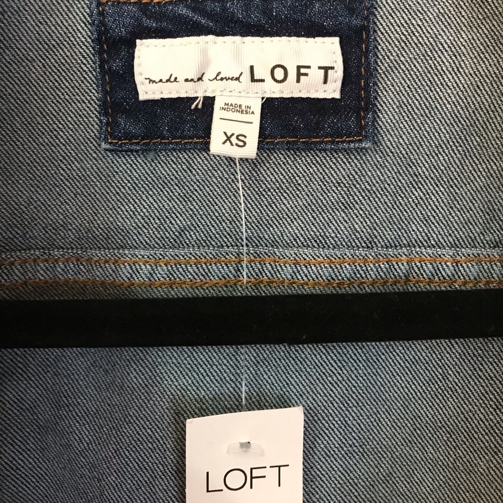 Loft Denim Trucker Jacket NWT - Picture 10 of 15